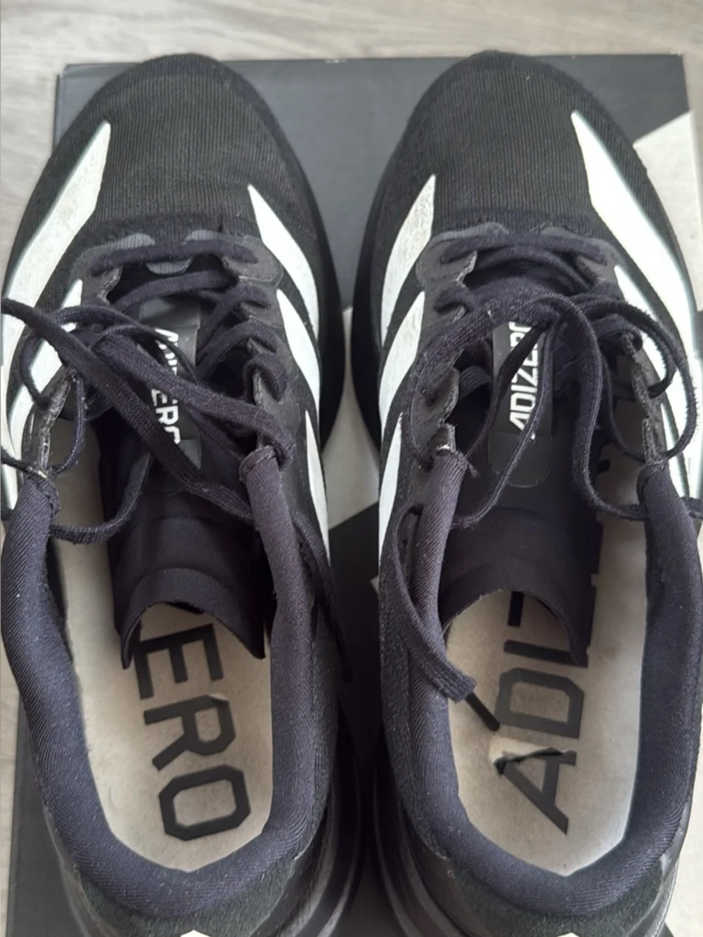 KIDS ADIDAS ADIZERO SIZE 4 SEE VIDEO